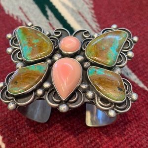 Chimney Butte Royston turquoise and pink conch shell cuff ❤️❤️❤️